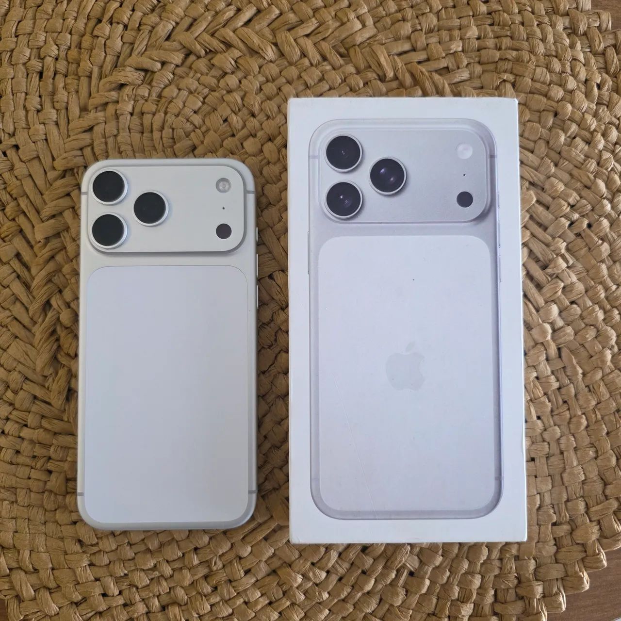 IPHONE 17 PRO MAX 512GB SEMINOVO PERFEITO