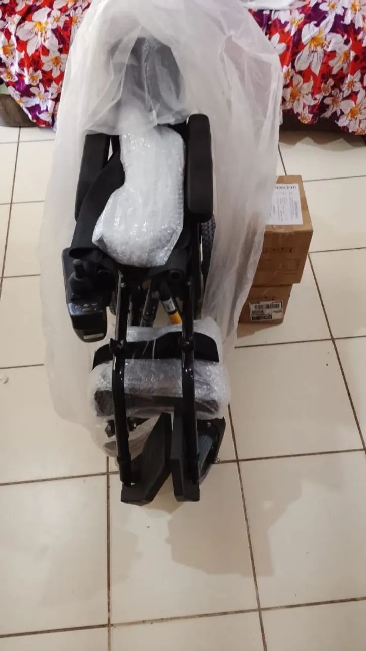 Cadeira de rodas elétrica  - Foto 2