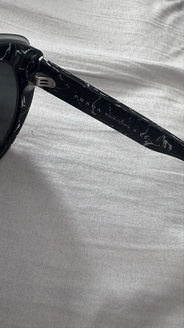 Óculos de Sol Prada Original SPR 01Y ? Preto Marmorizado, Oversized, com Estojo - Foto 4