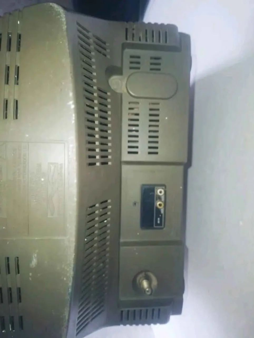 TV CRT LG Cinemaster 14 polegadas. Leia descrição ! - Foto 4