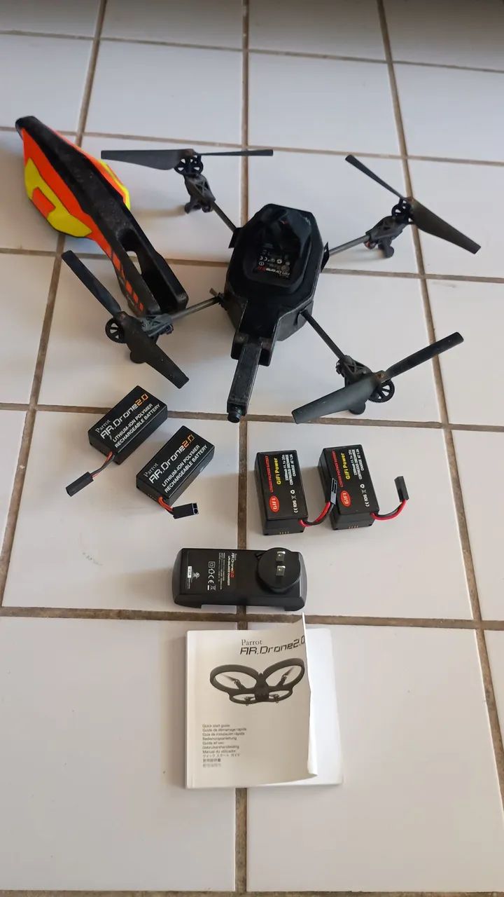 Drone Parrot AR.Drone 2.0 Power Edition com câmera HD black 2 baterias - Foto 3