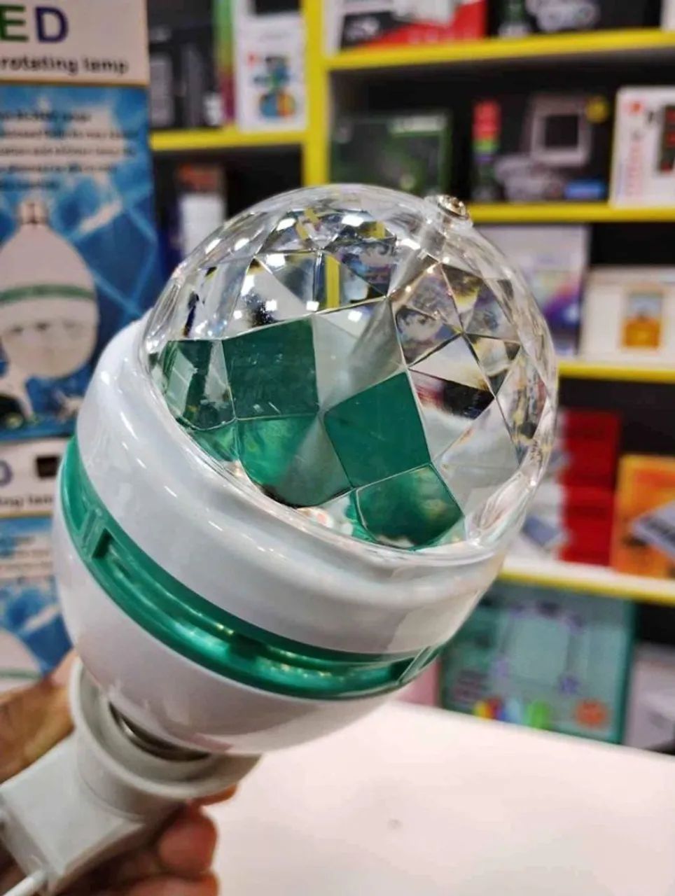 Lâmpada giratoria multi coloridas (entregamos)