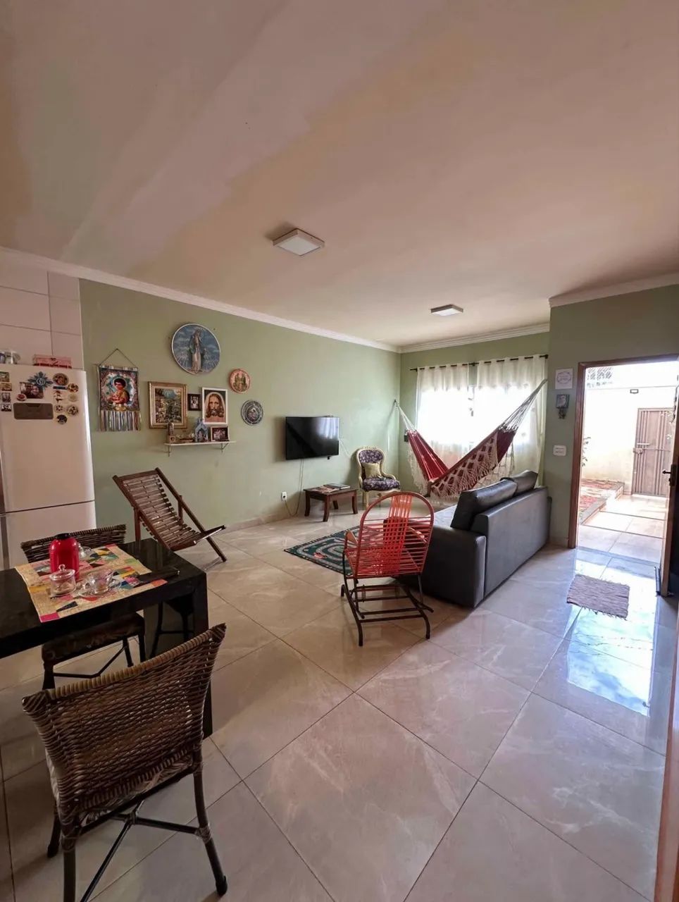 VENDE-SE  CASA NO AURÁ (PERTO DO AÇAÍ DO IVAN)