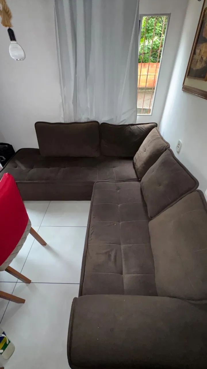 VENDO SOFÁ SEMINONO, CONSERVADO E SEM DETALHES