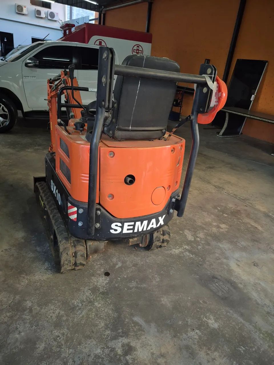 Mini Retroescavadeira - Foto 4