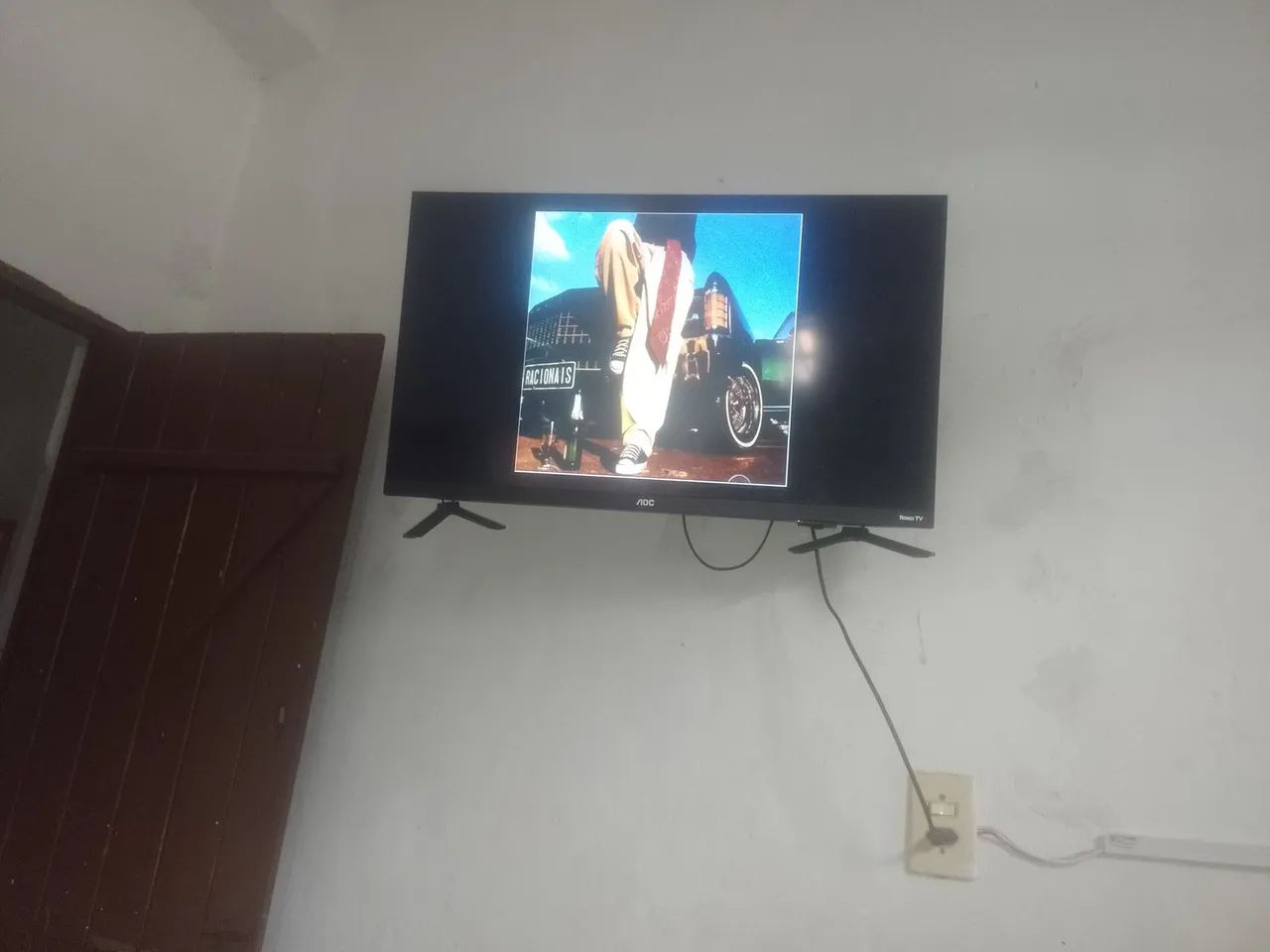 Vende-se uma televisão 32 polegadas