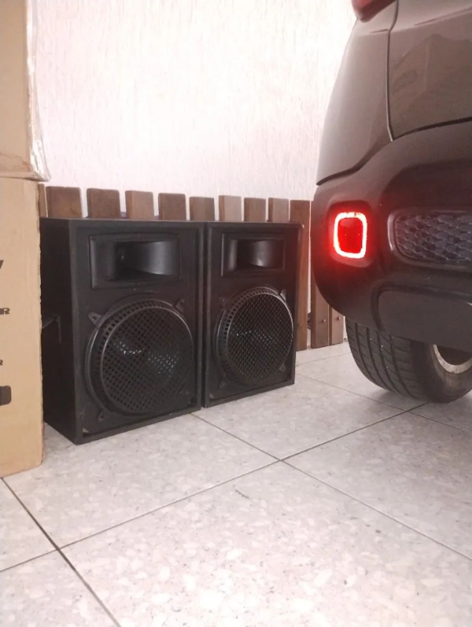 2 caixas de som passiva bossoud 300w cada semi nova - Foto 2