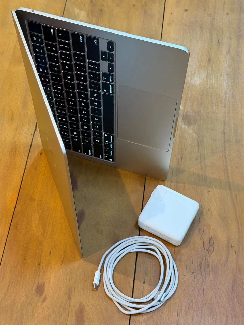 MacBook Air M2 Prata 2022 - Foto 3