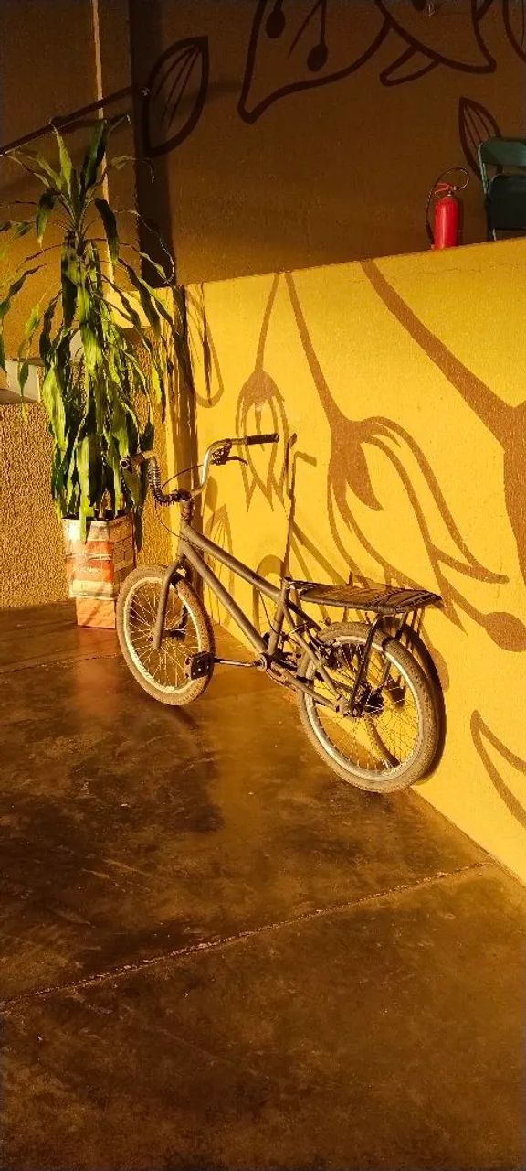 Bicicleta aro 20 montadinha  - Foto 3