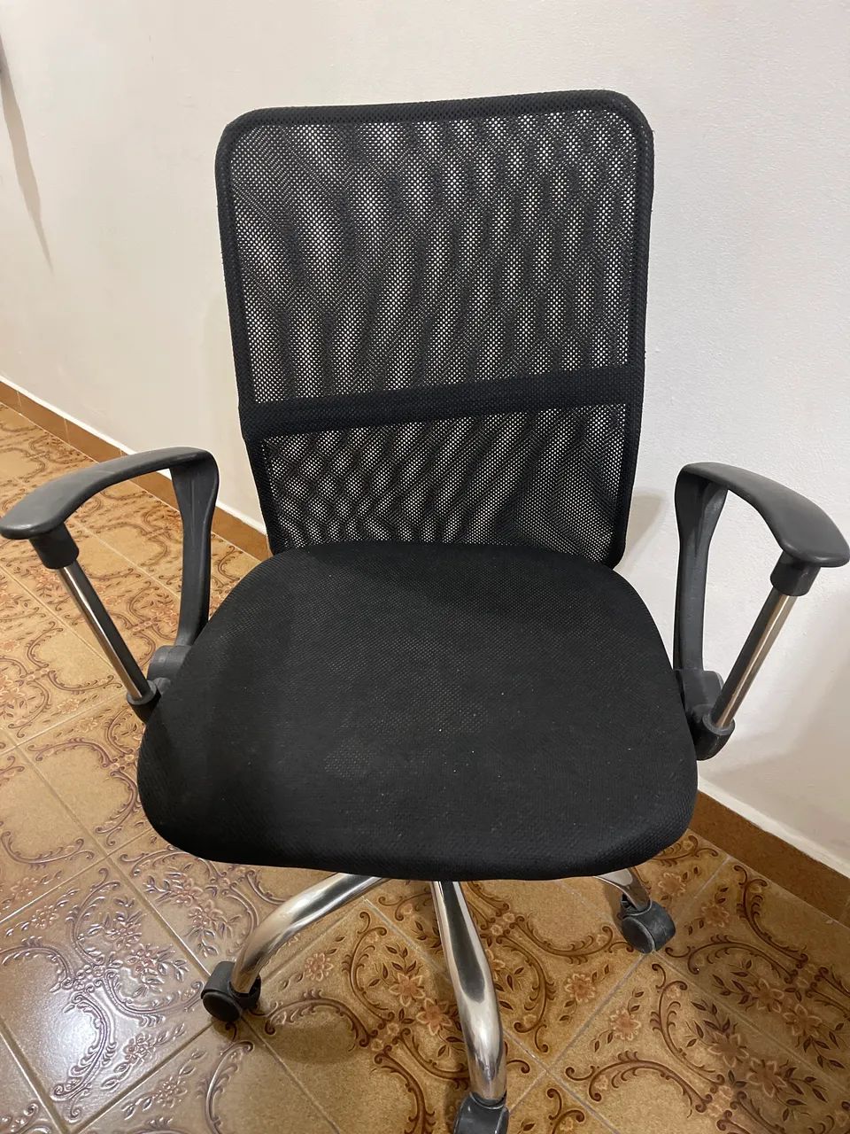 Cadeira para Escritório Preta. 