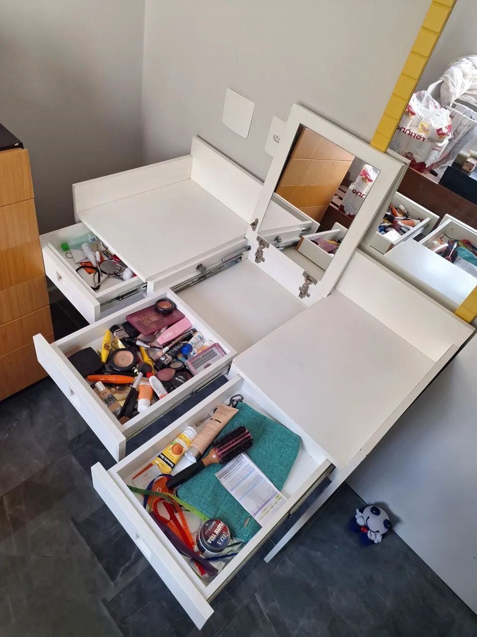 Penteideira com espelho  - Foto 2