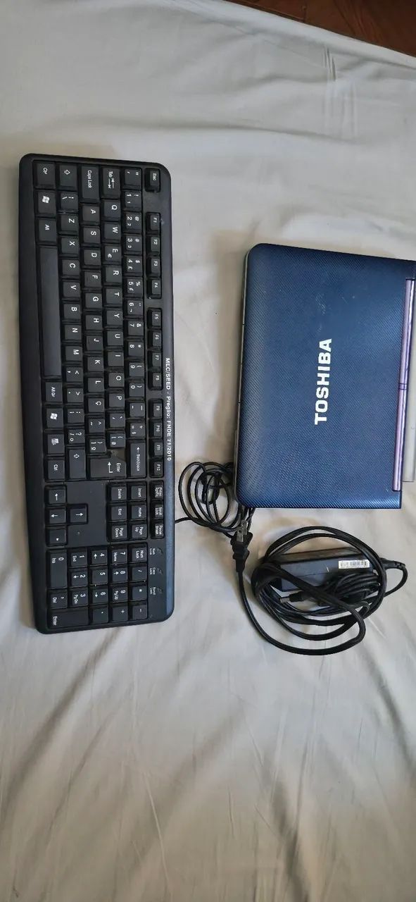 Notebook Toshiba antigo - Foto 4