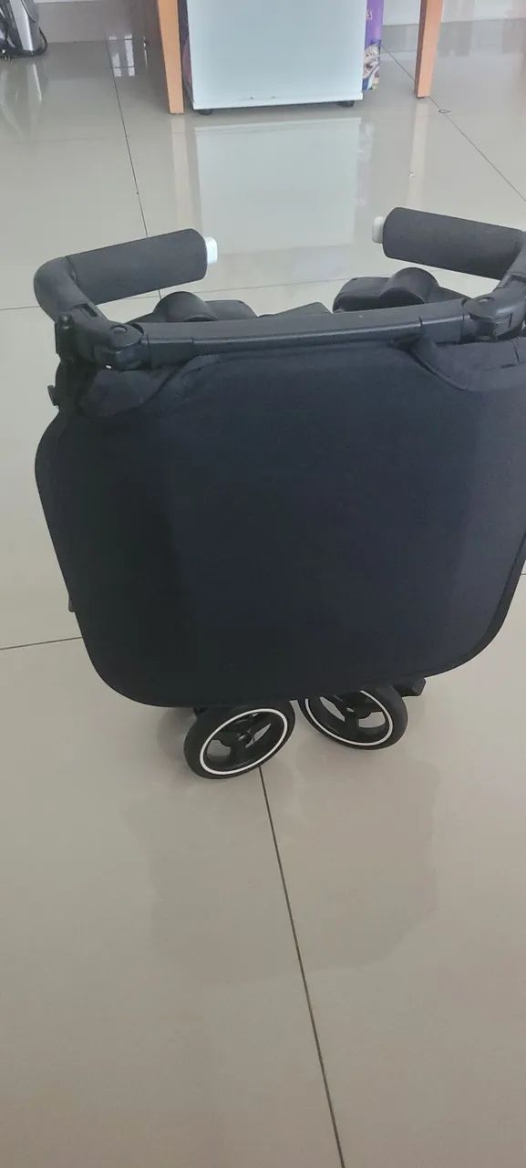 Carrinho de Bebê Gb Pockit Air All-Terrain