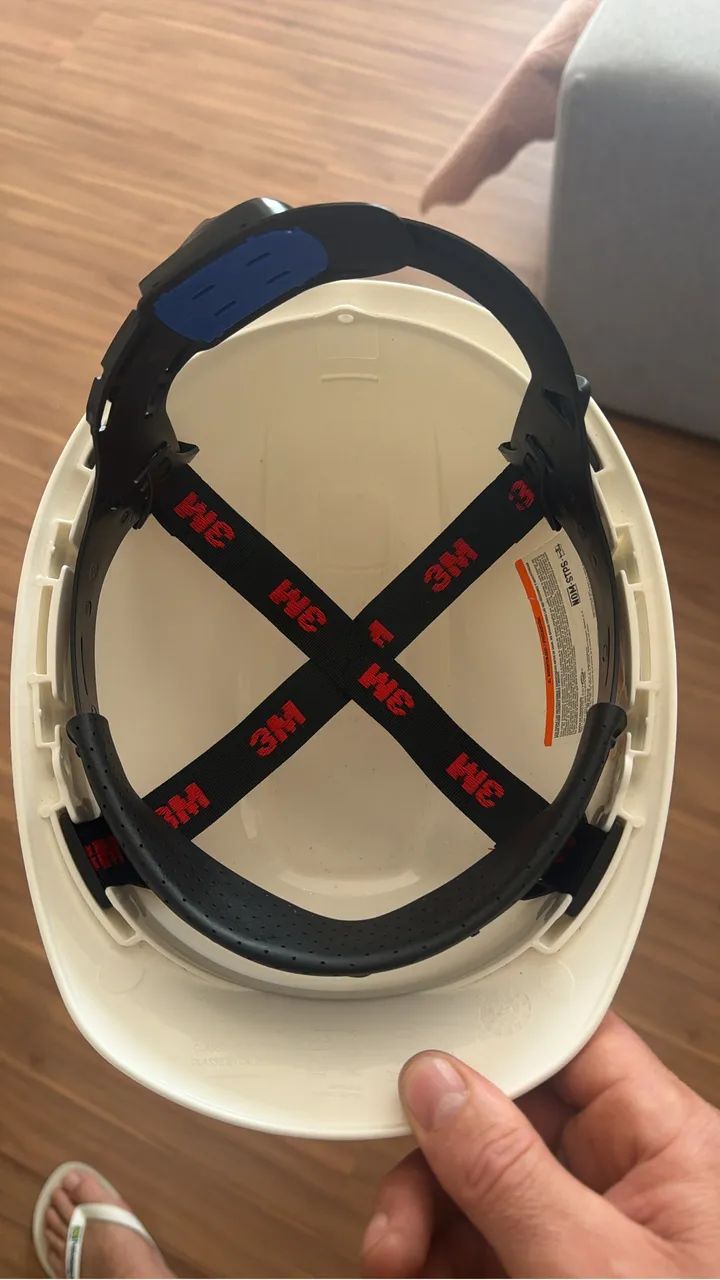 Vendo capacete branco da 3 M. Novo nunca usado.  - Foto 2