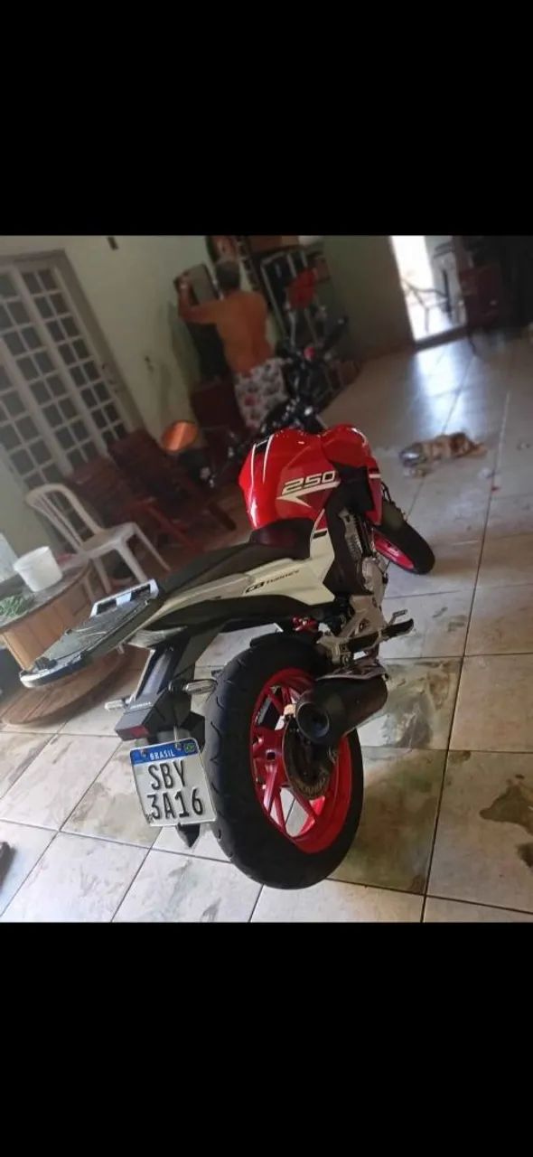 Twister vermelha  - Foto 3