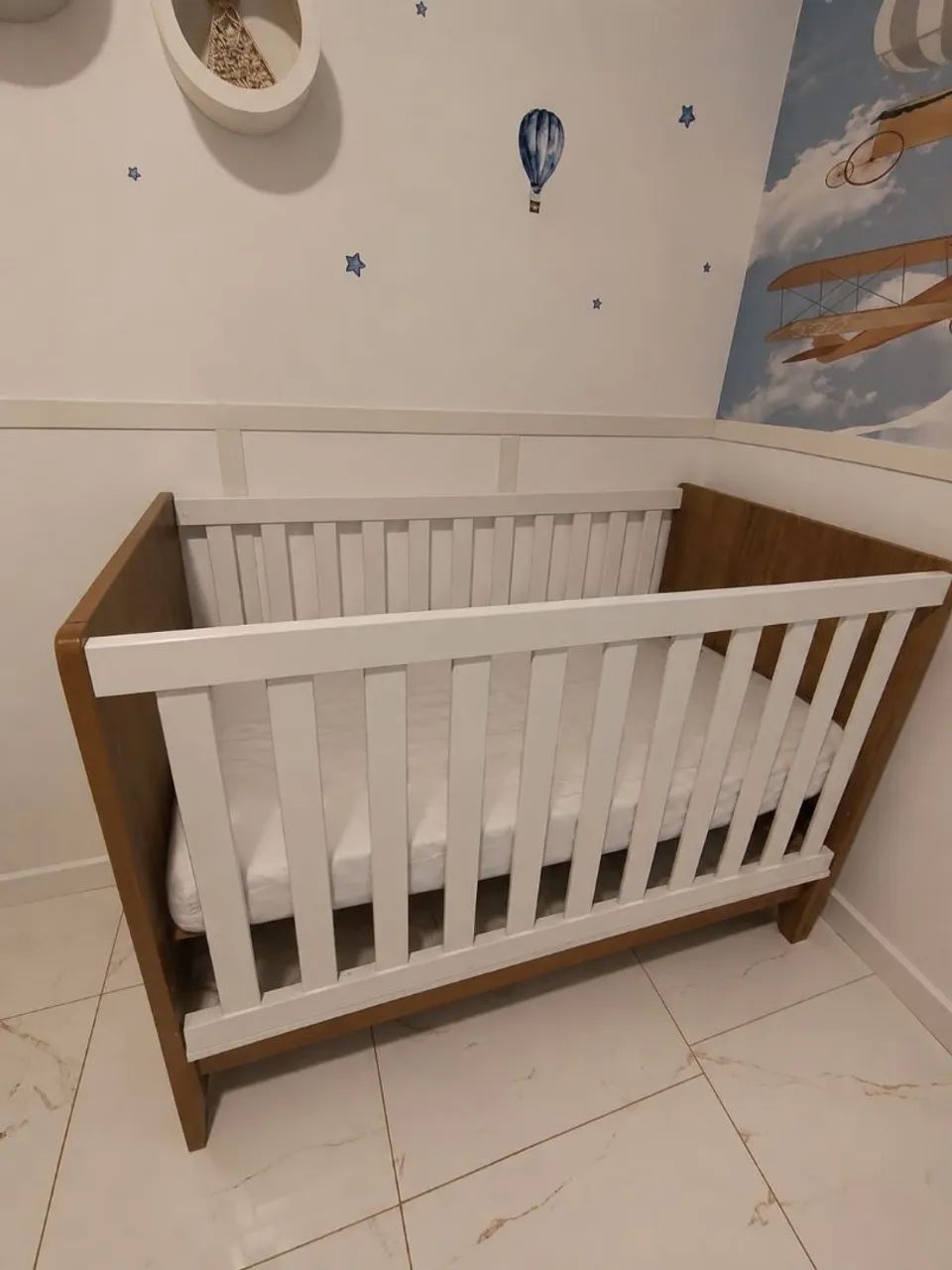 Jogo de quarto. Berço, cômoda e guarda roupa. - Foto 3