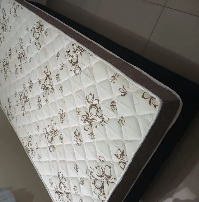 Cama Solteiro King