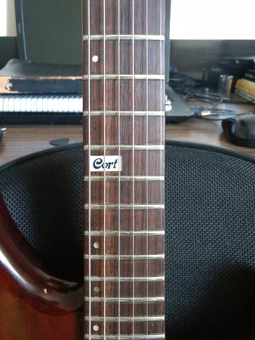 Guitarra Cort Custom - Foto 2