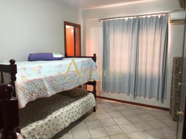 V3058 - Apto 03 Dormitórios sendo 02 Suítes, 02 Vagas, Mobiliado e decorado em Meia Praia - Foto 6