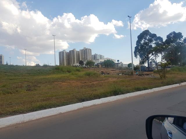 Lote comercial c casa 3 qts Col Ag Samambaia em frente Eptg