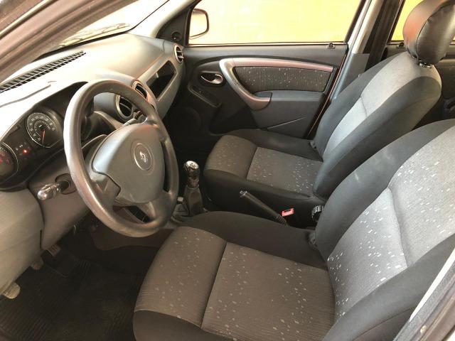 Logan Expression 1.0 Flex 2013 Prata Completo Muito Conservado - Foto 4