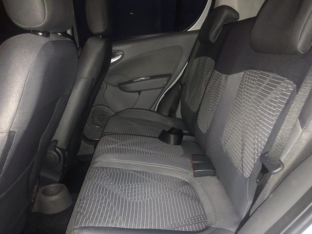 Palio attractive 1.0 Flex Ano:2016 Ipva 2019 pago - Foto 8