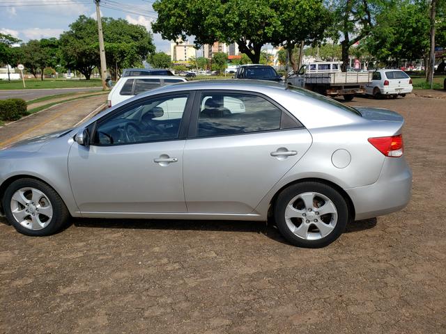 Vendo Kia Cerato 1.6 Automatico - Foto 4