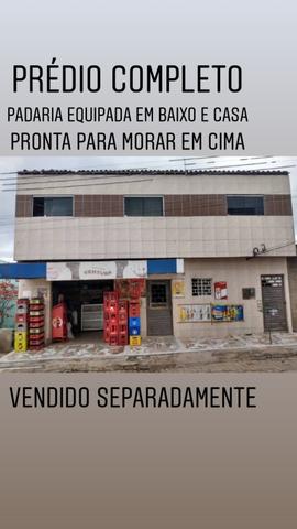 Vende-se padaria completa: prédio, maquinários, mercadorias. Sem dívidas, tudo pago - Foto 3