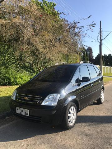 VENDO MERIVA impecável