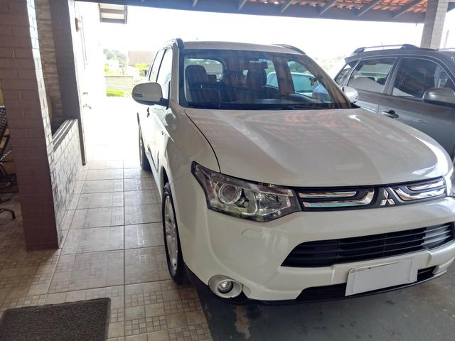Mitsubishi outlander 2014.7 lugares