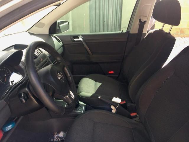 VENDO POLO SEDAN- Automático - Foto 4