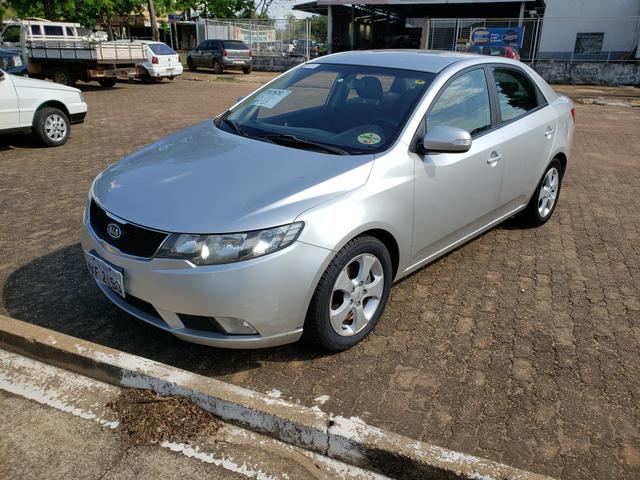 Vendo Kia Cerato 1.6 Automatico - Foto 3