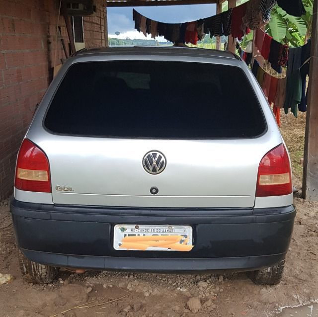 Carro modelo gol