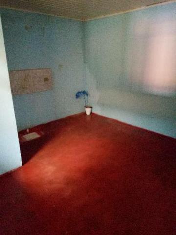 Alugo casa