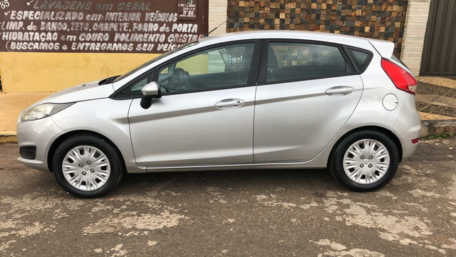 New fiesta 1.5 completo hb20 onix fox