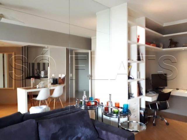 Ótimo apartamento na Vila Nova Conceição, próximo a Av. Sto Amaro, Faculdade FMU e Bairro