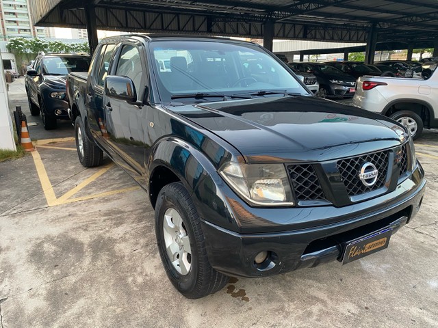 FRONTIER CD XE 2.5 2010/2011 A DIESEL 4X4 MANUAL , ENTRADA R$ 45000,00 MAIS PRESTAÇÕES !