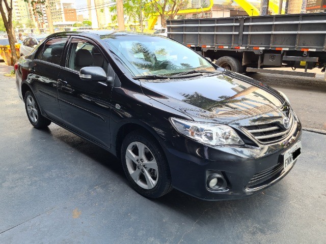 TOYOTA/COROLLA XEI 2.0 2014 AUTOMÁTICO COM 4 PNEUS NOVOS IMPECÁVEL