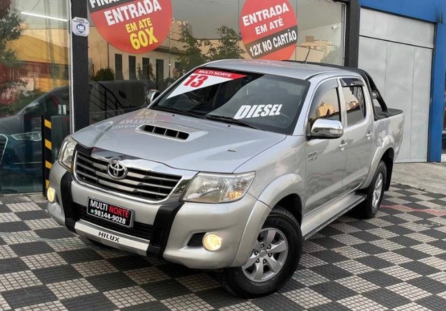TOYATA HILUX  SRV 4X4  
