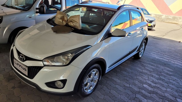 HYUNDAI HB20X PREMIUM 1.6 AUTOMATICO.