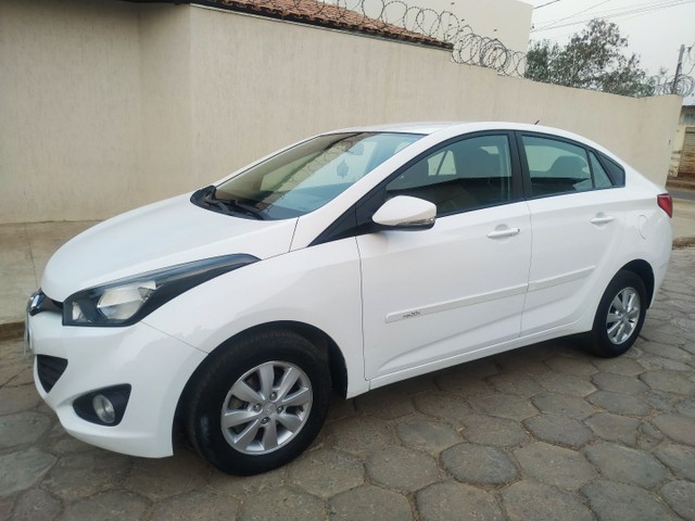 HYUNDAI HB20S 1.6 COMPLETO 2015
