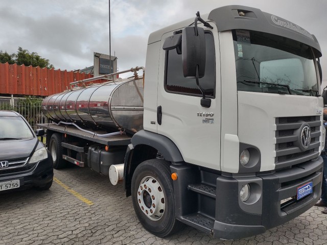 VW 17.190 TANQUE LEITE