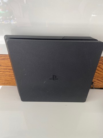 Vendo PS4 1TB