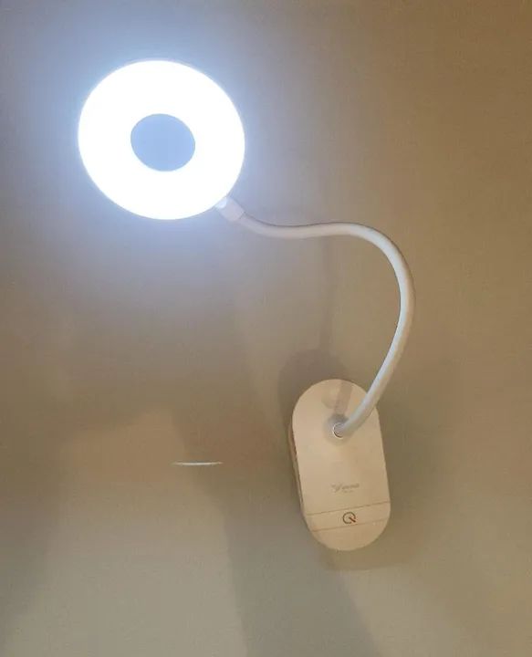 Luminária Flexível Led Yage Branca - Modelo Clipe C/ Touch - Foto 2