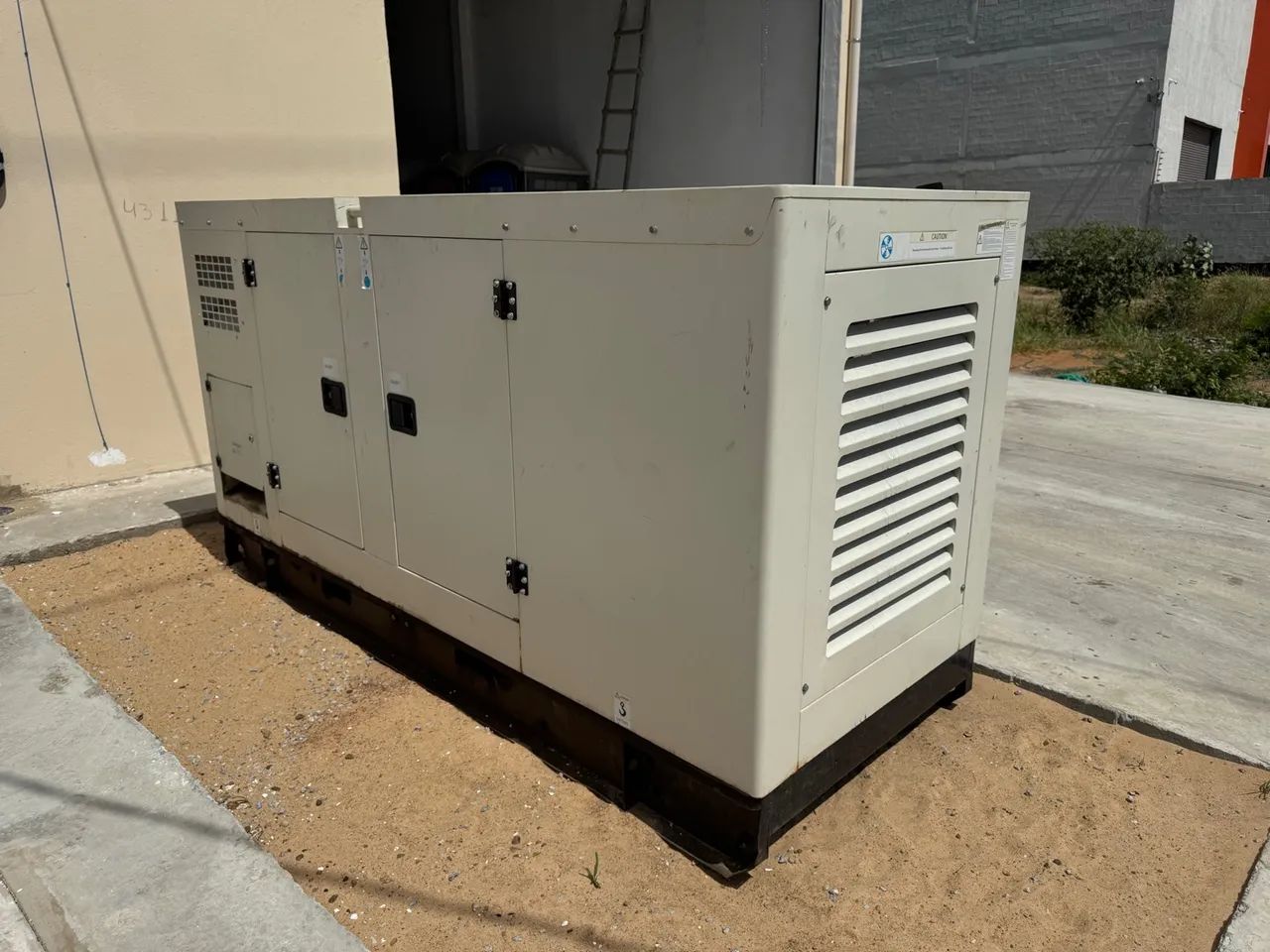 Gerador de Energia 150 KVA Silencioso  - Foto 4