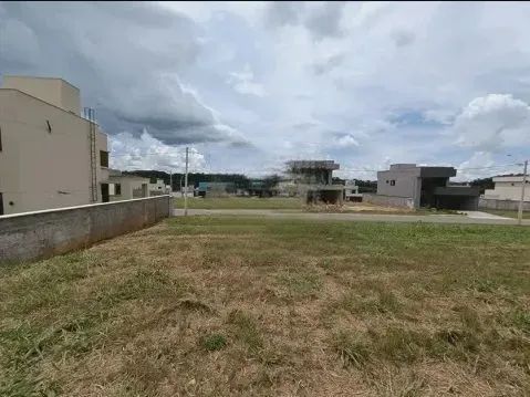 Lote no Condomínio Jardins Porto, 309 m², em excelente localização! - Foto 2