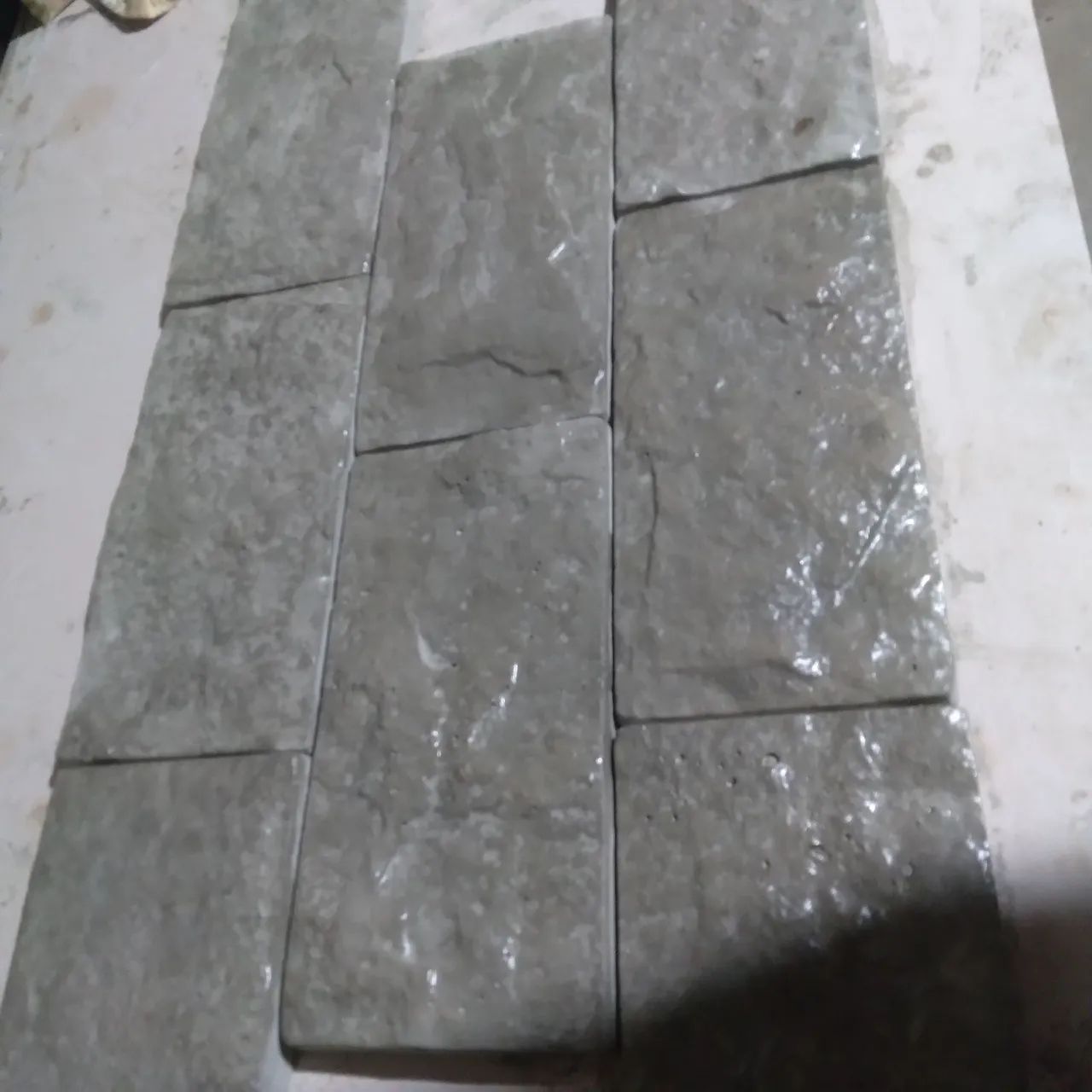 Revestimento de pedra de concreto e tijolinho