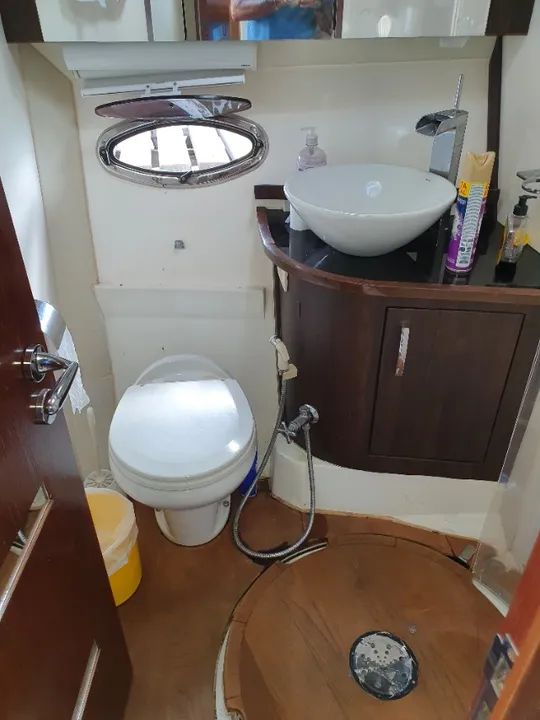 Phantom 500 HT 2007 com 2.188hrs motores diesel yanmar, gerador onan 11kvs, 25 + 1 passage - Foto 2