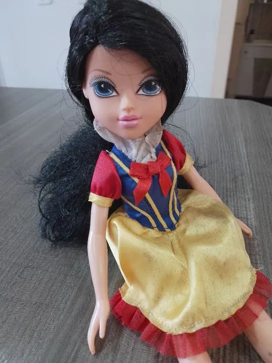 Boneca Moxie Girlz Merin - Snow White- Branca De Neve<br> - Foto 4