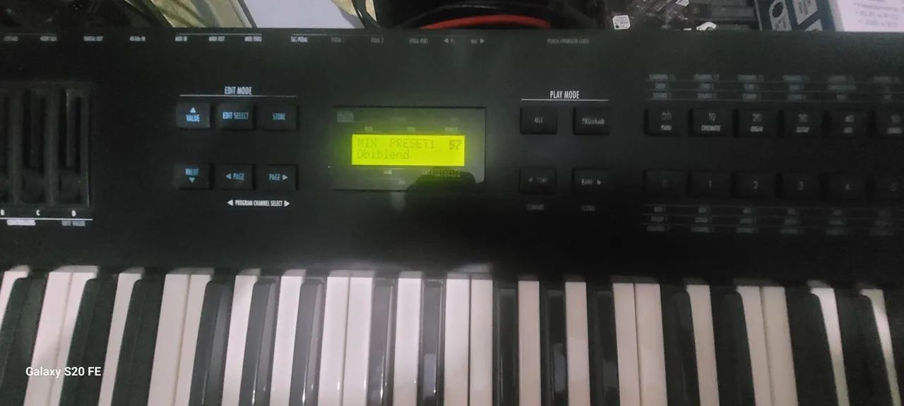 Teclado sintetizador Alesis QS7  - Foto 2